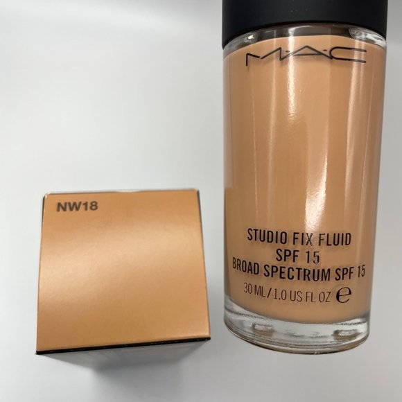 Mac Studio Fix Fluid SPF 15 NW18 New In‎ Box Never Used - Picture 3 of 9